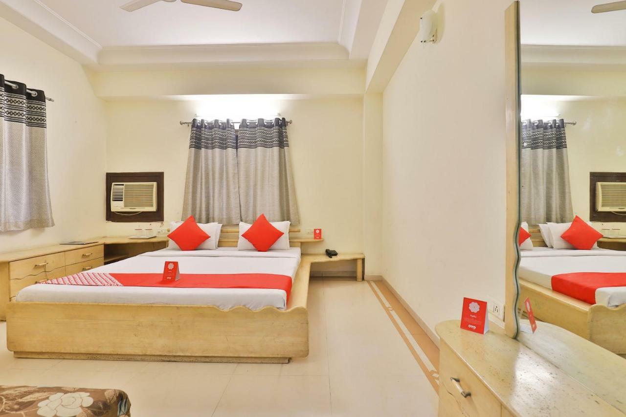 Oyo 8949 Atman Bungalows Ahmedabad Esterno foto
